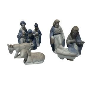 Colonial Candle Blue White Porcelain Nativity Figures